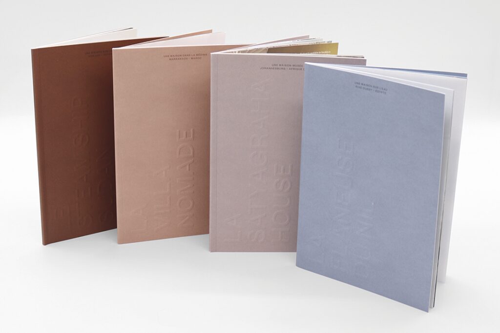 Collection livres couvertures souple et naturel